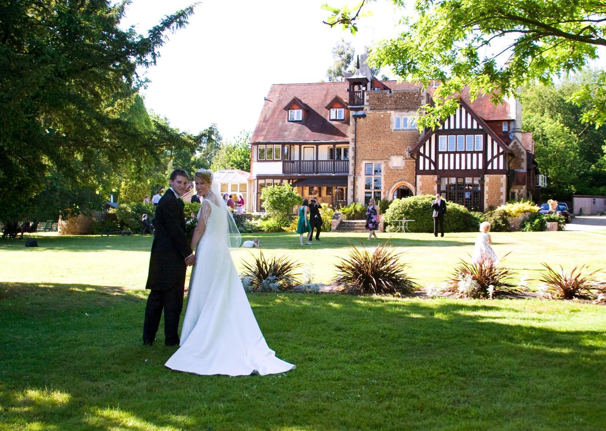 Farnham House Hotel Exterior foto