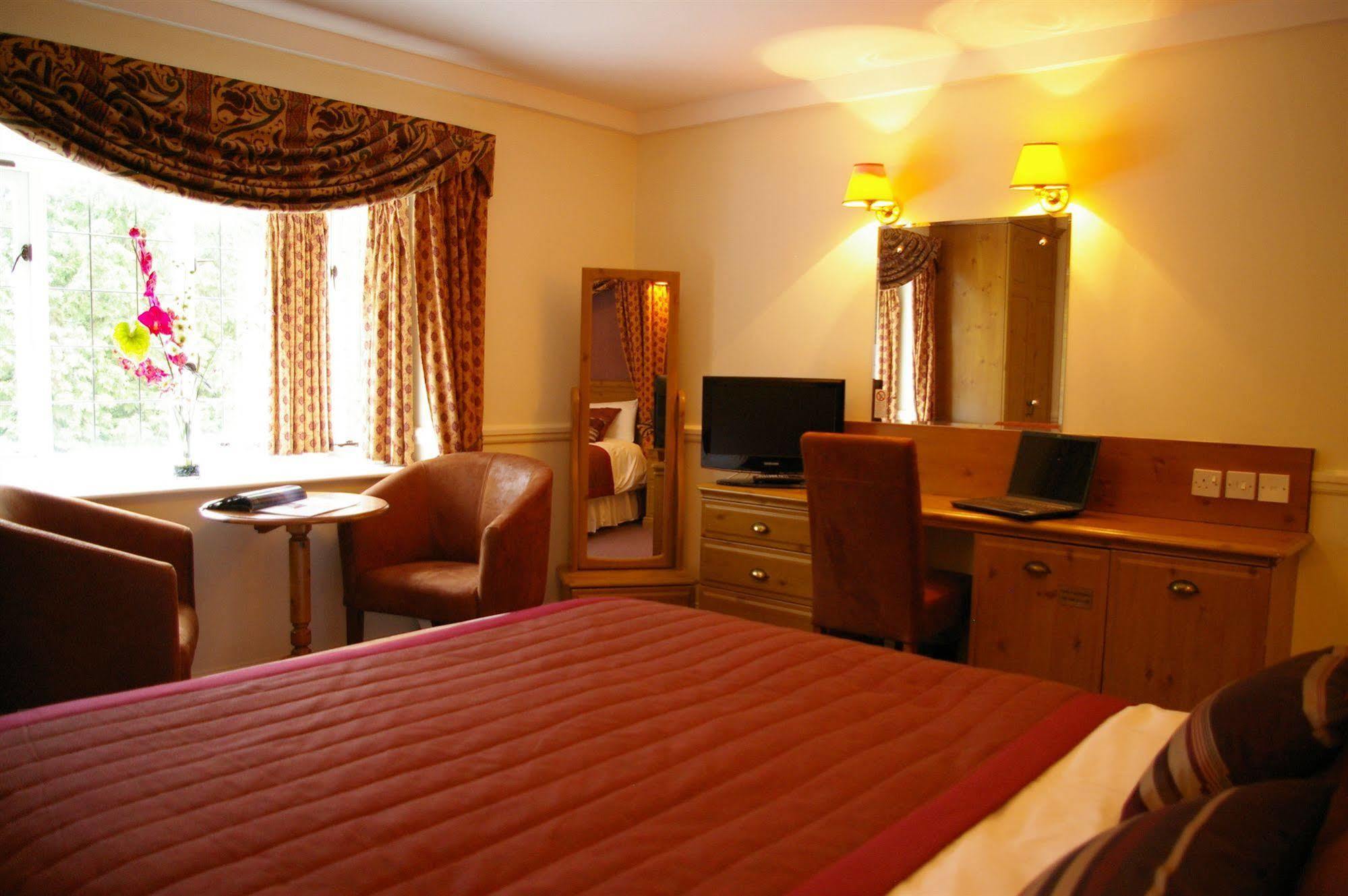 Farnham House Hotel Exterior foto